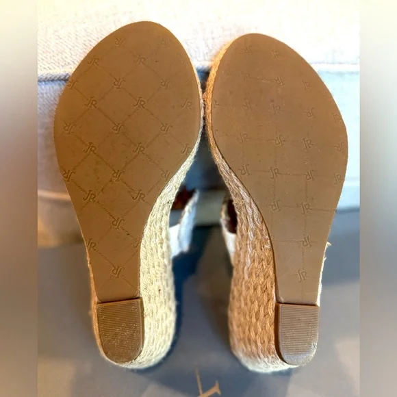 Classic Jack Rogers Cream and Gold Shelby Espadrille Sandals - Size 6 - Picture 5 of 8